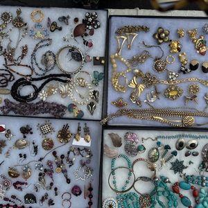 Meet your Posher, Lea